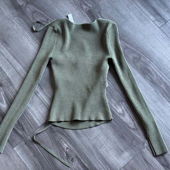 Sage Green Ribbed Knit Top - Picture 2 of 4